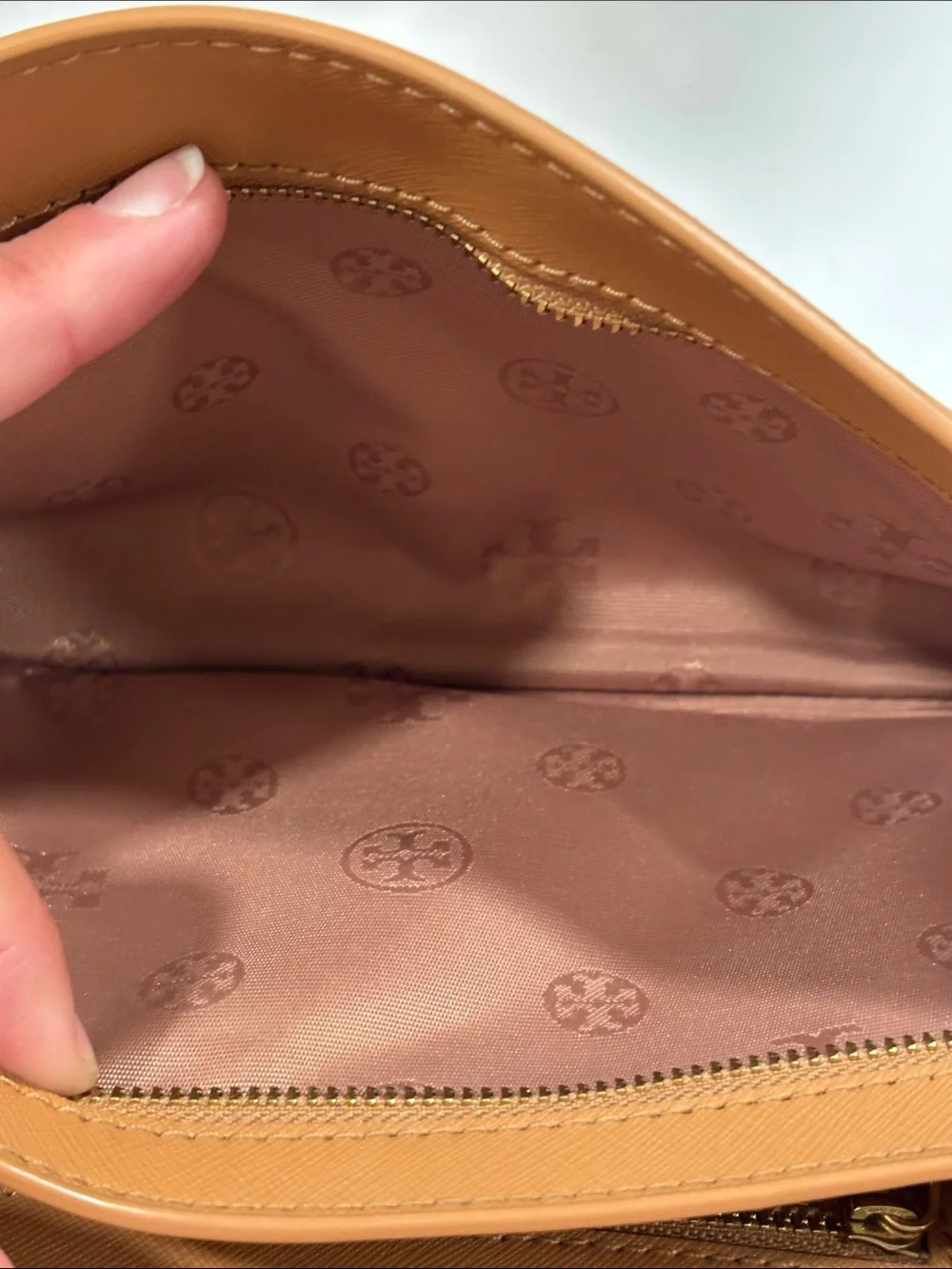 Tory Burch Emerson Convertible Crossbody Bag in Cardamom
